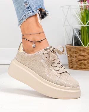 Pantofi casual dama piele naturala intoarsa bej cu model texturat lucios si inchidere sireturi F002-426A