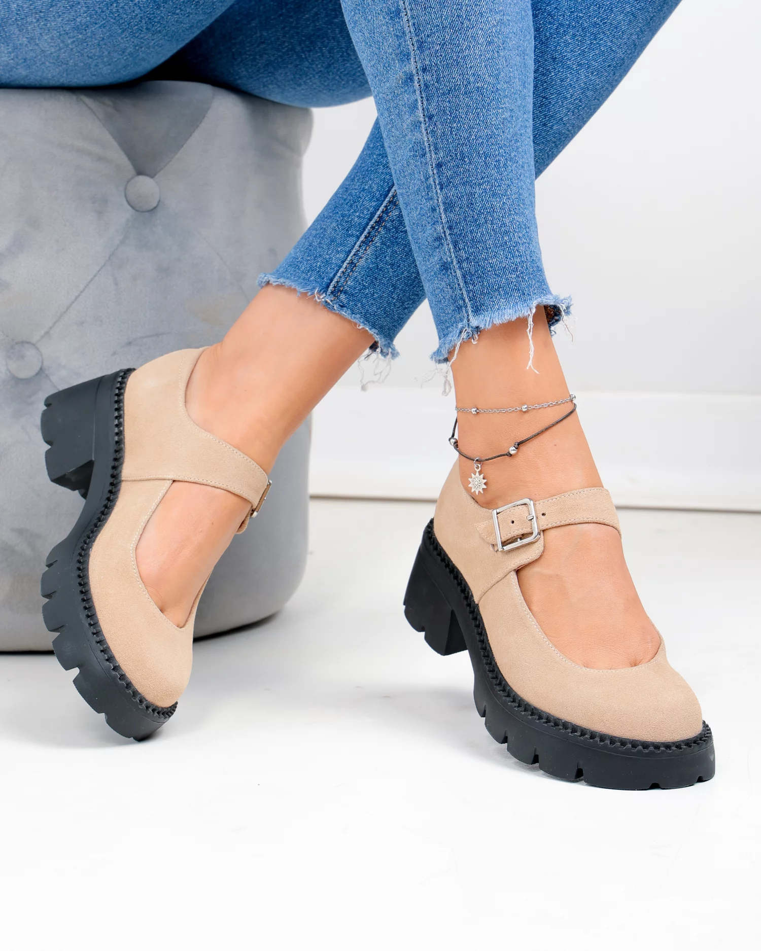 pantofi-casual-dama-piele-naturala-intoarsa-bej-cu-toc-gros-si-inchidere-catarama-wiz0326-102064-2.webp
