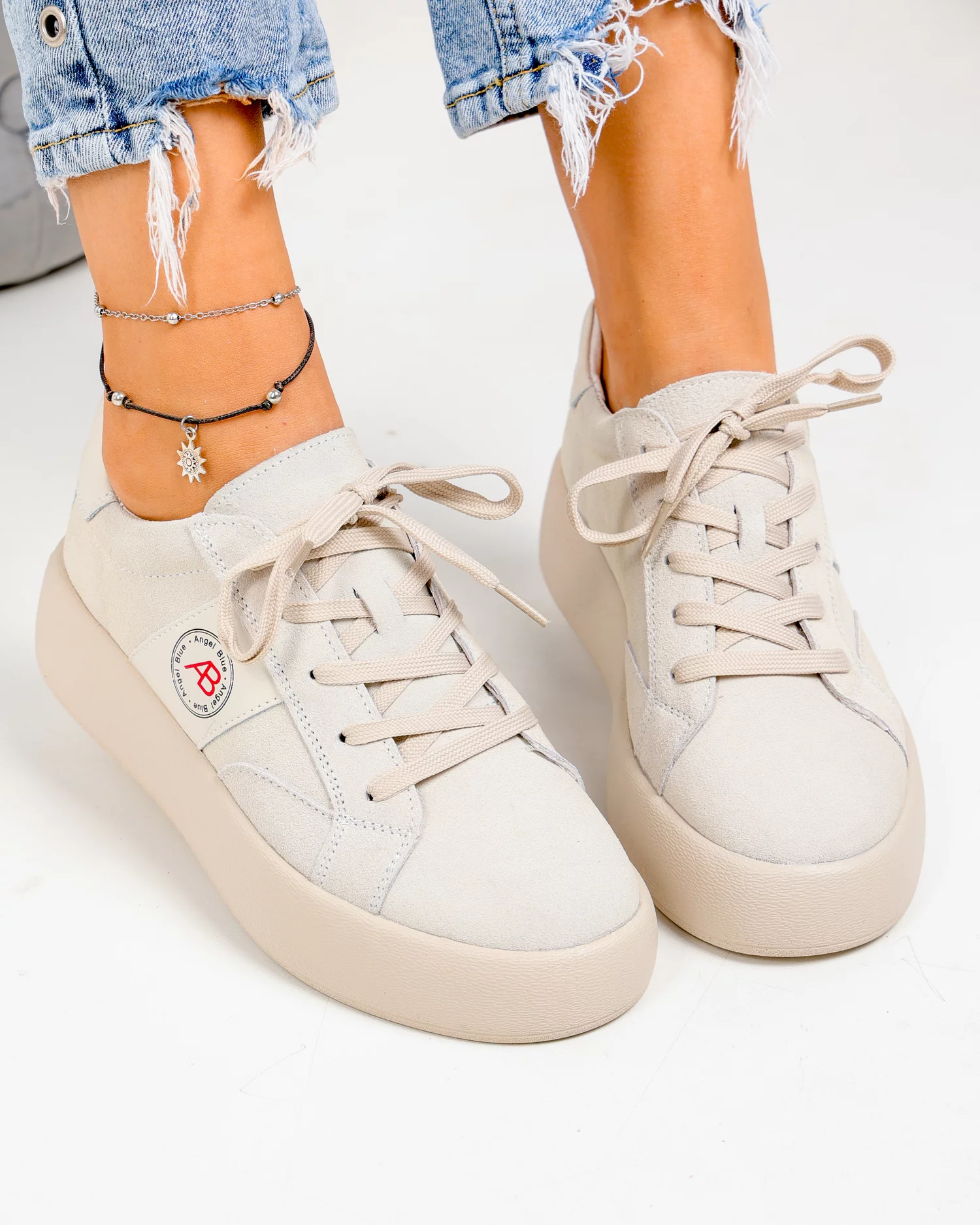 pantofi-casual-dama-piele-naturala-intoarsa-bej-cu-varf-rotund-f001-879-100321-2.webp