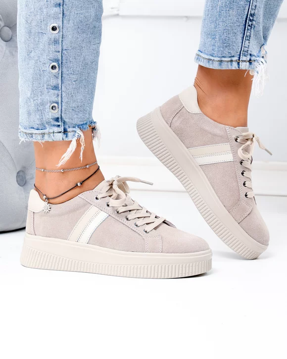 Pantofi casual dama piele naturala intoarsa bej cu varf rotund si inchidere sireturi F001-971