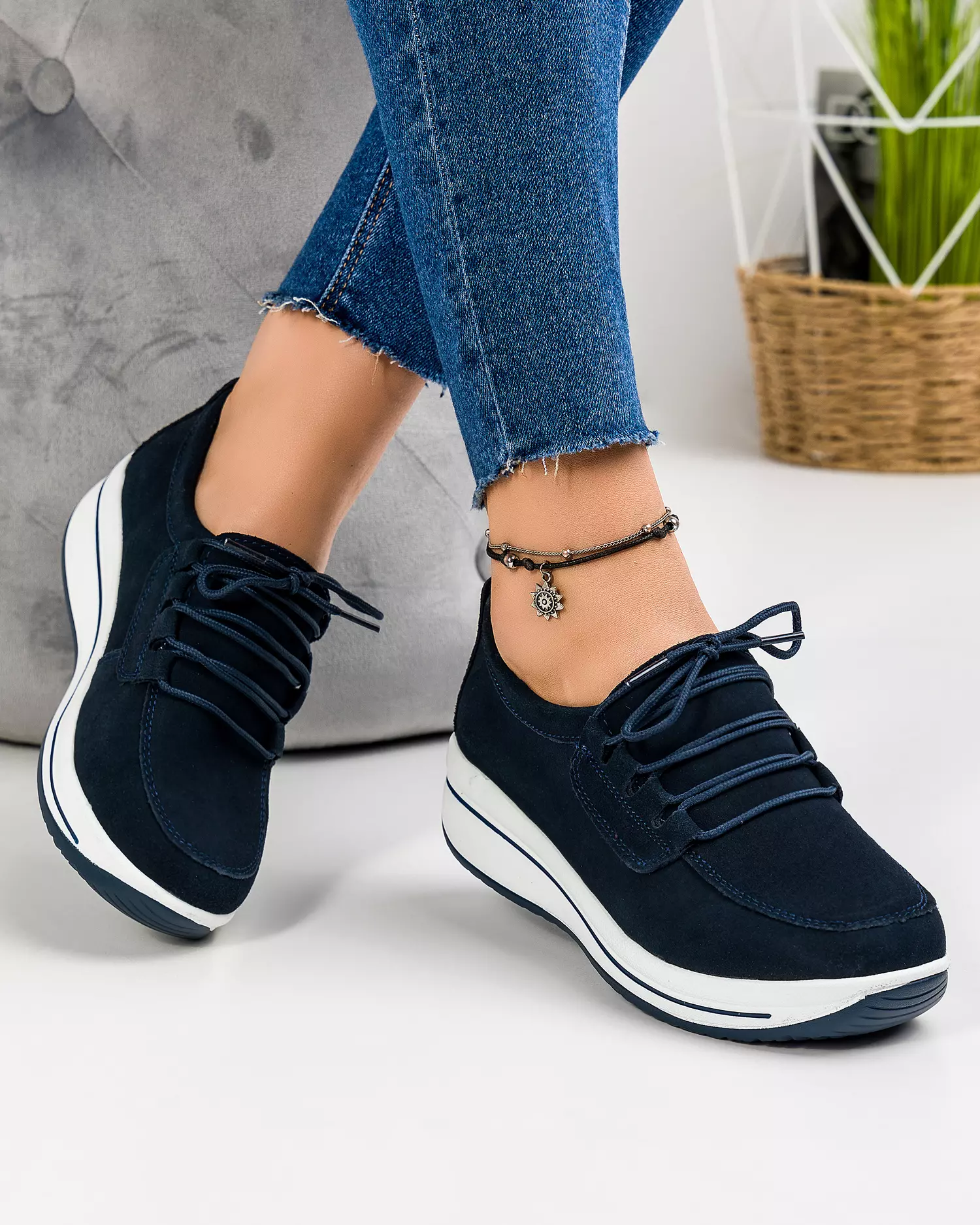 pantofi-casual-dama-piele-naturala-intoarsa-bleumarin-cu-inchidere-siret-f002-10-48763-2.webp