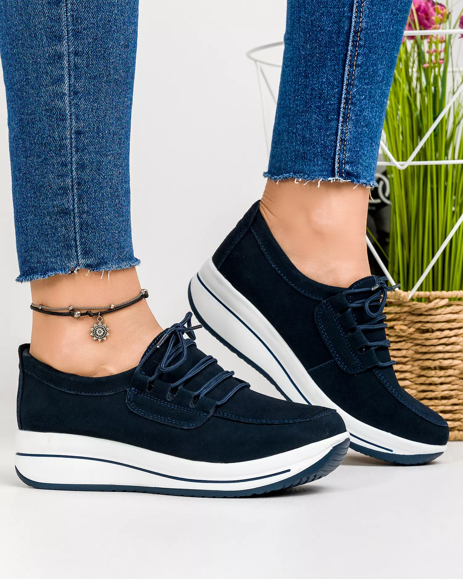 pantofi-casual-dama-piele-naturala-intoarsa-bleumarin-cu-inchidere-siret-f002-10-48766-2.webp