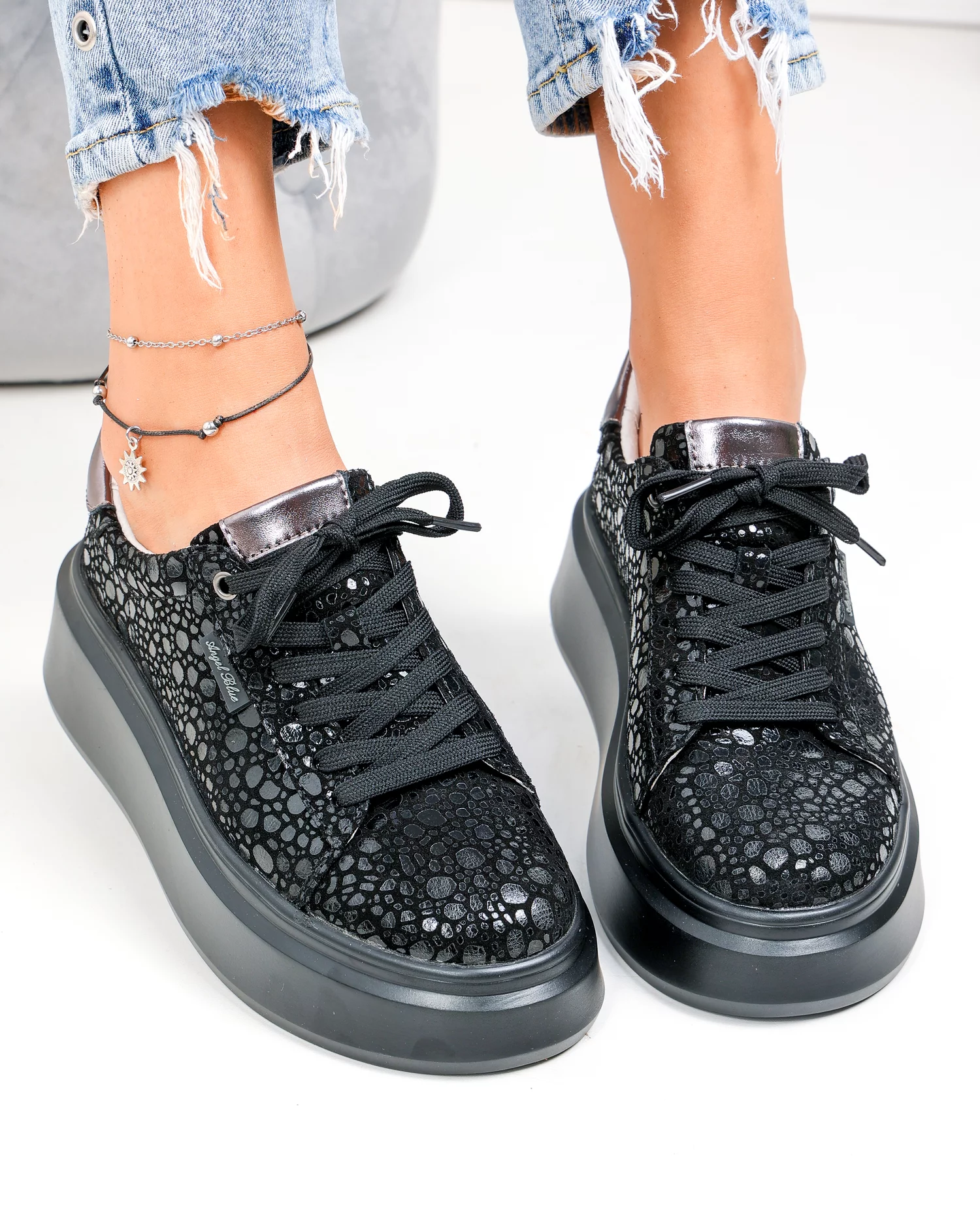 pantofi-casual-dama-piele-naturala-intoarsa-cu-imprimeu-lucios-si-inchidere-sireturi-f002-426a-95791-2.webp