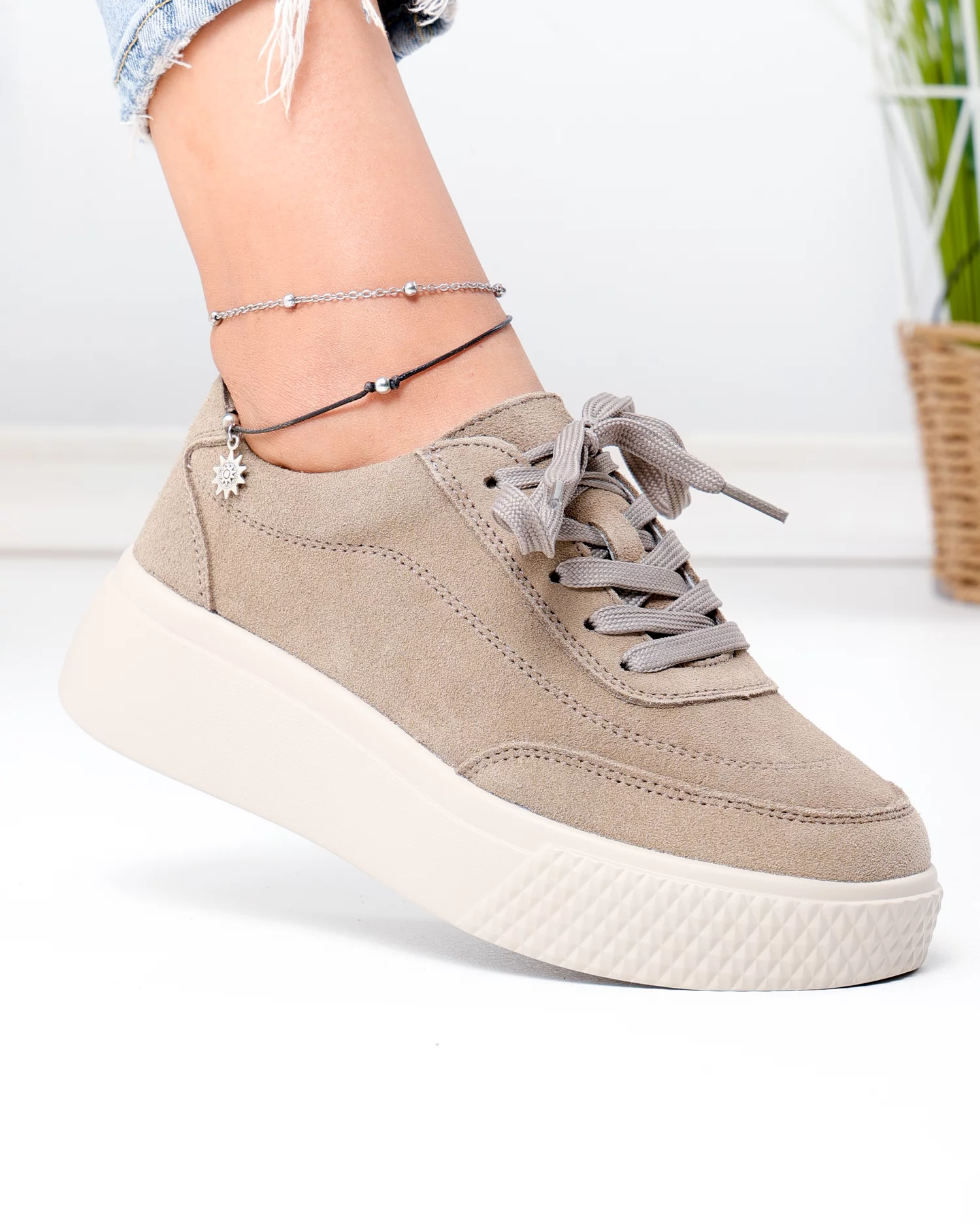 pantofi-casual-dama-piele-naturala-intoarsa-kaki-cu-inchidere-sireturi-si-varf-rotund-f001-924-103582-2.webp
