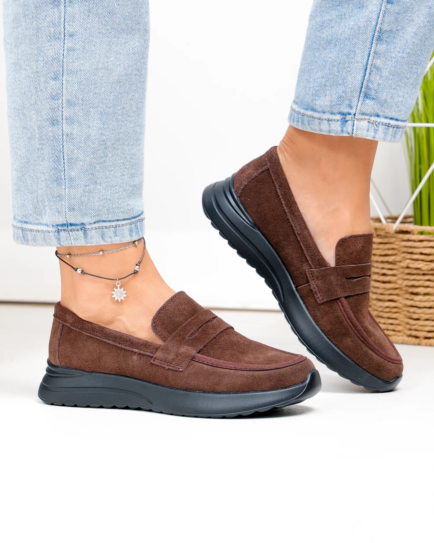 pantofi-casual-dama-piele-naturala-intoarsa-maro-cu-inchidere-slip-on-t-2810-101329-2.webp