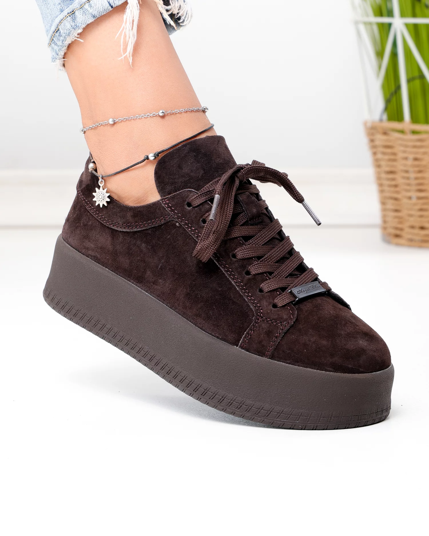pantofi-casual-dama-piele-naturala-intoarsa-maro-inchis-cu-inchidere-sireturi-f005-030-103666-2.webp