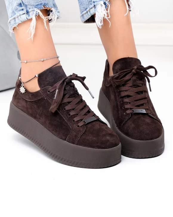 Pantofi casual dama piele naturala intoarsa maro inchis cu inchidere sireturi F005-030