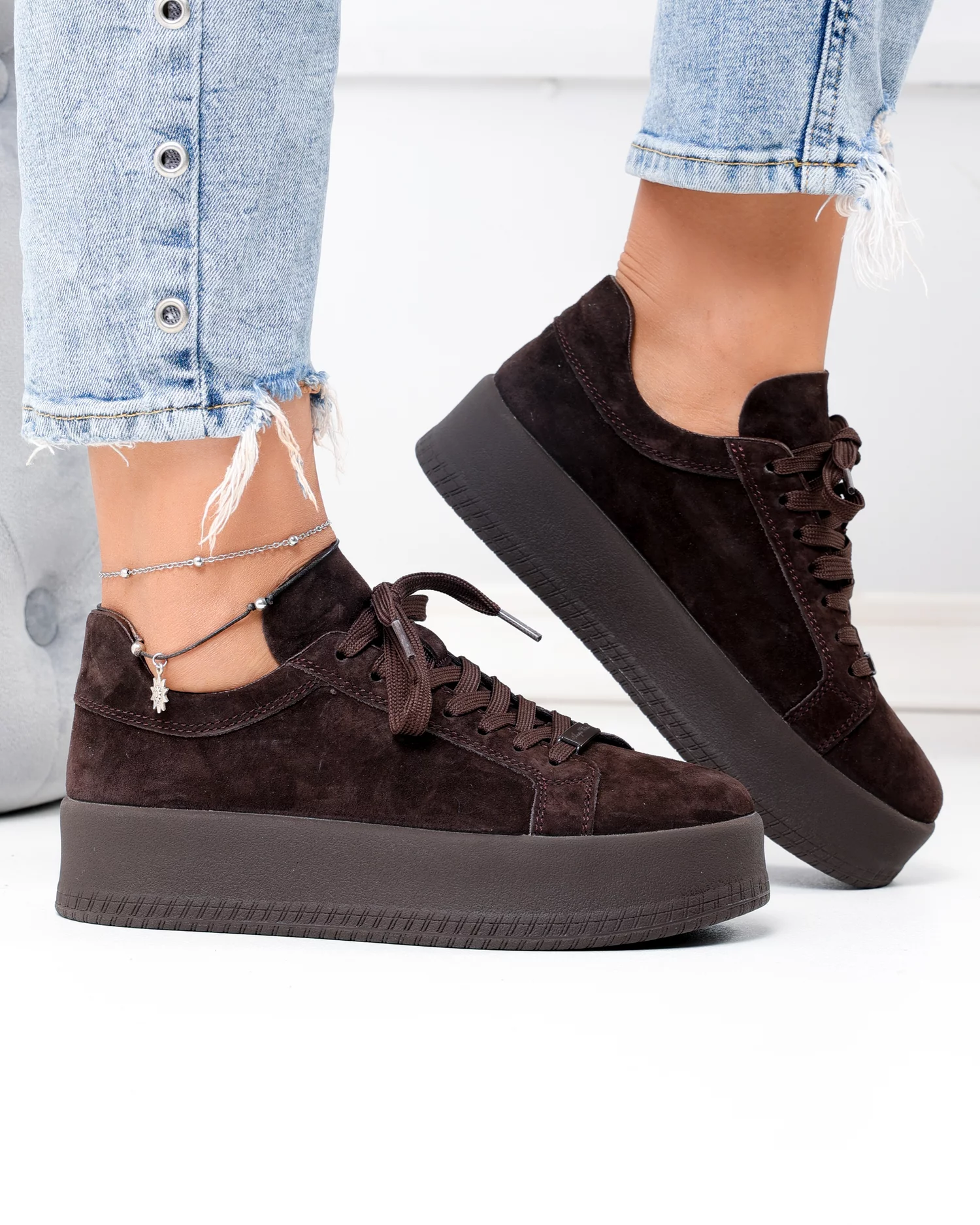 pantofi-casual-dama-piele-naturala-intoarsa-maro-inchis-cu-inchidere-sireturi-f005-030-103672-2.webp
