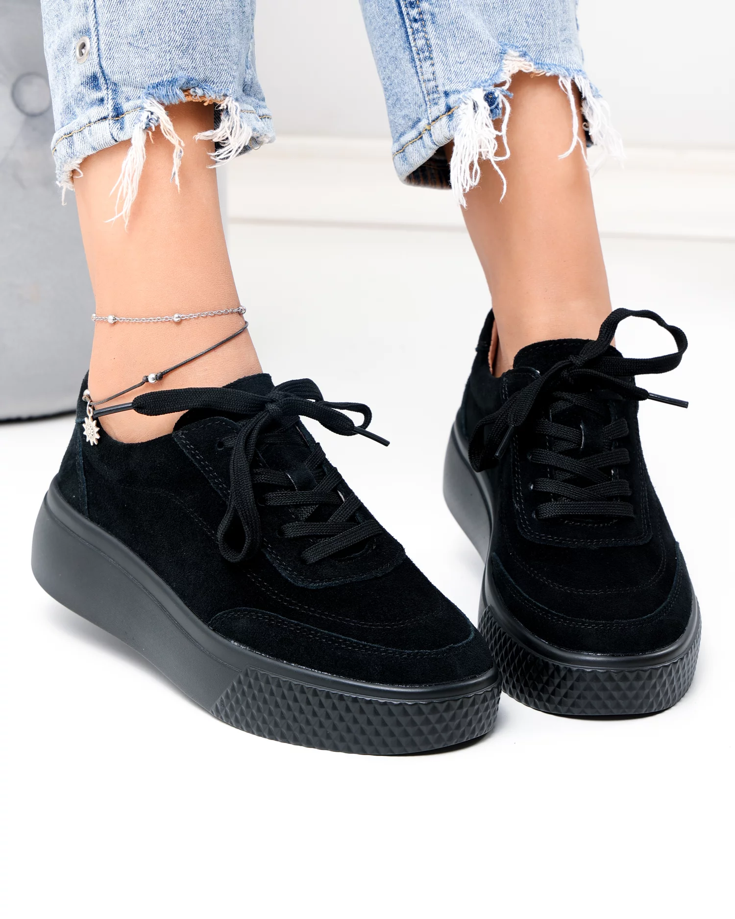 pantofi-casual-dama-piele-naturala-intoarsa-negri-cu-inchidere-sireturi-f001-924-103561-2.webp