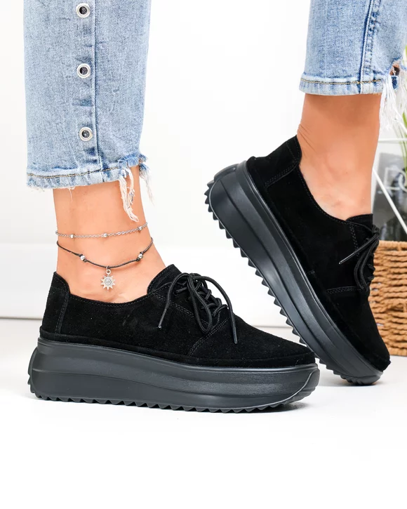 Pantofi casual dama piele naturala intoarsa negri cu talpa groasa si inchidere sireturi T6055