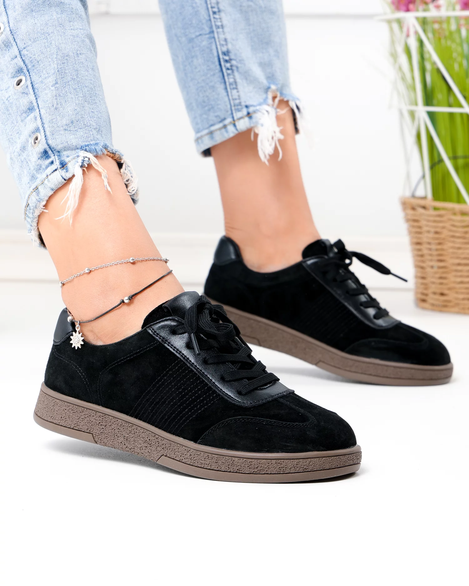 pantofi-casual-dama-piele-naturala-intoarsa-negri-cu-varf-rotund-f001-969-103414-2.webp