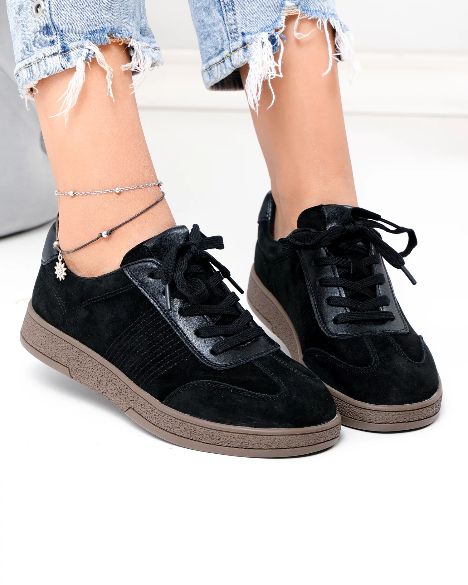 pantofi-casual-dama-piele-naturala-intoarsa-negri-cu-varf-rotund-f001-969-103420-2.webp