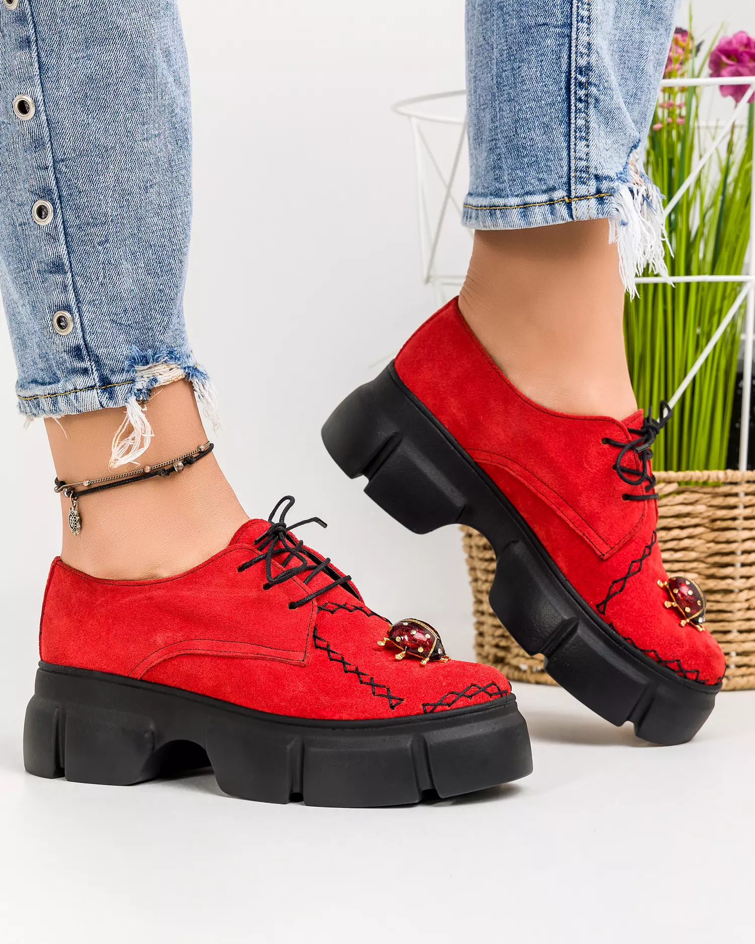 pantofi-casual-dama-piele-naturala-intoarsa-rosii-cu-accesoriu-aplicat-si-cusaturi-decorative-pol169-50278-2.webp