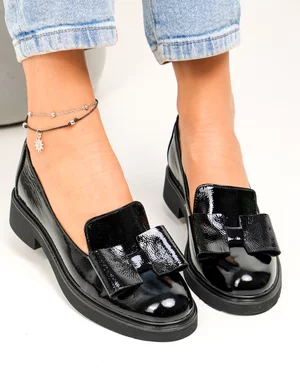 Pantofi casual dama piele naturala lacuita negri cu fundita si inchidere slip-on PC810