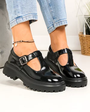 Pantofi casual dama piele naturala lacuita negri cu inchidere scai si catarama decorativa F002-297