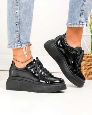 Pantofi casual dama piele naturala lacuita negri cu inchidere sireturi PC206