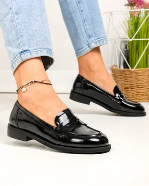 Pantofi casual dama piele naturala lacuita negri cu inchidere slip-on TN6502