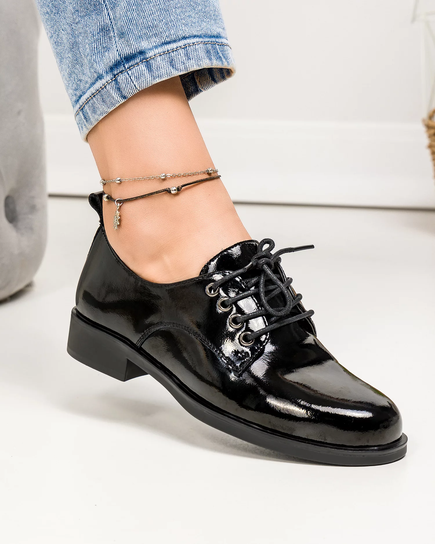 pantofi-casual-dama-piele-naturala-lacuita-negri-cu-varf-rotund-tn6406-68218-2.webp