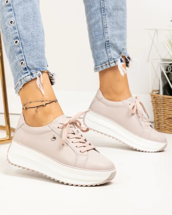 Pantofi casual dama piele naturala lila cu talpa alba si inimioara metalica F001-775