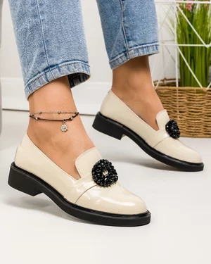 Pantofi casual dama piele naturala lucioasa bej accesorizati frontal PC823-2