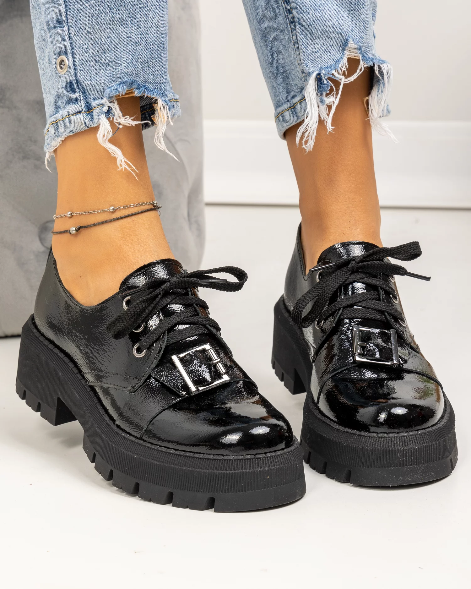 pantofi-casual-dama-piele-naturala-lucioasa-negri-cu-catarama-decorativa-pc820-81172-2.webp