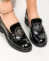 Pantofi casual dama piele naturala lucioasa negri cu inchidere slip-on si accesoriu metalic PC822 3