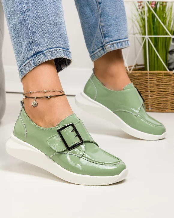 Pantofi casual dama piele naturala lucioasa verzi cu inchidere scai si catarama decorativa T-5010