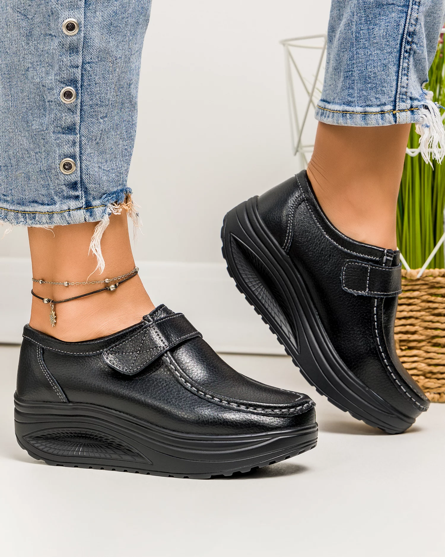 pantofi-casual-dama-piele-naturala-negri-cu-inchidere-scai-f003-001-80098-2.webp