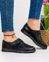 Pantofi casual dama piele naturala negri cu inchidere scai si perforatii florale T-3023 3