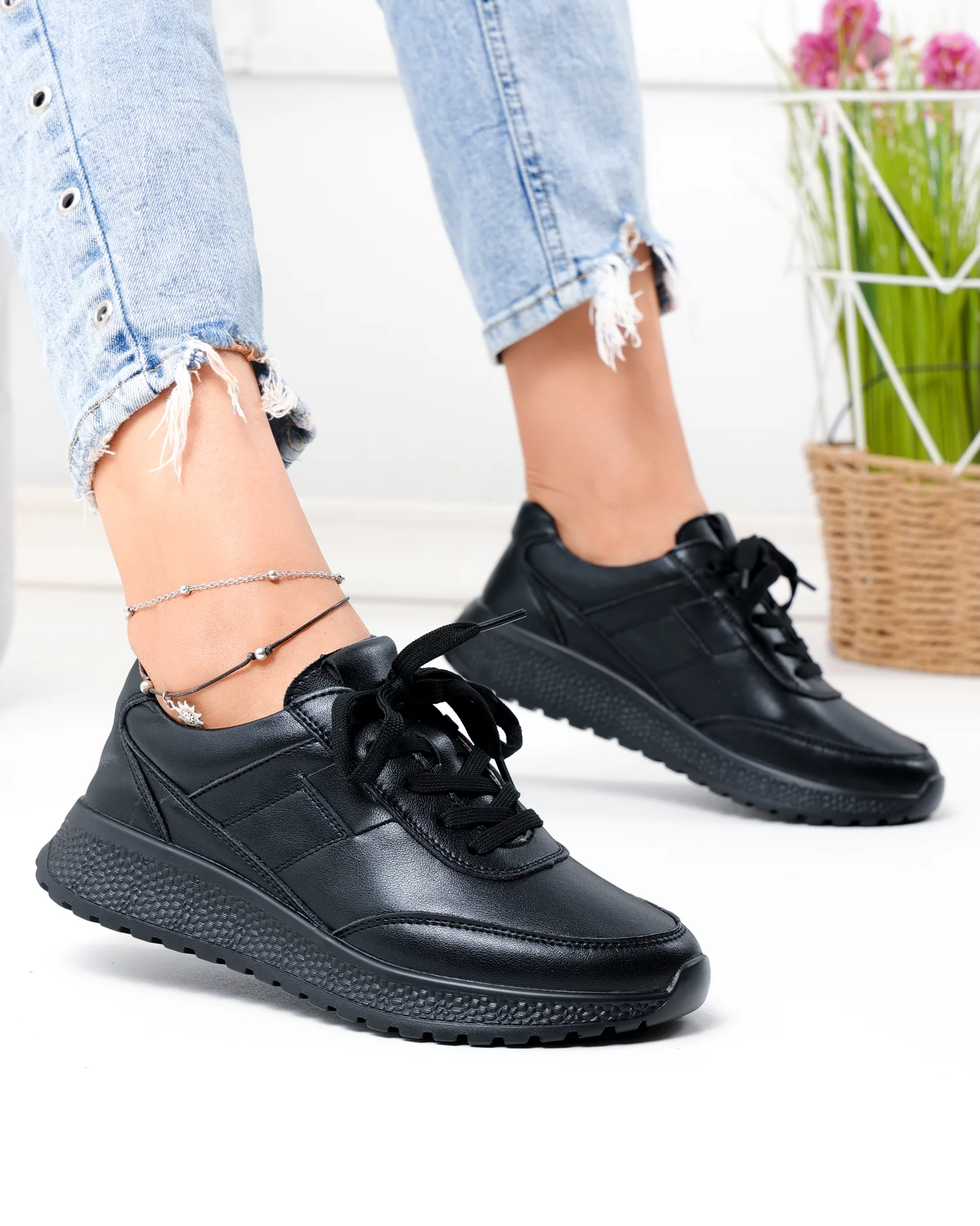 pantofi-casual-dama-piele-naturala-negri-cu-inchidere-sireturi-f001-973-103189-2.webp