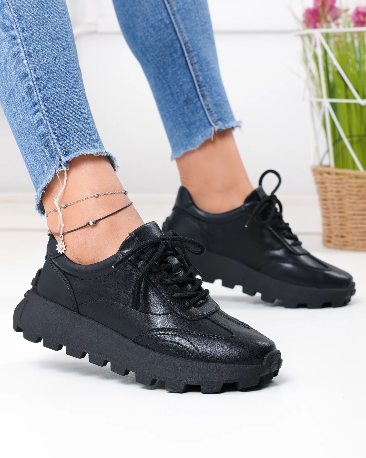 pantofi-casual-dama-piele-naturala-negri-cu-inchidere-sireturi-f002-661-103807-2.webp