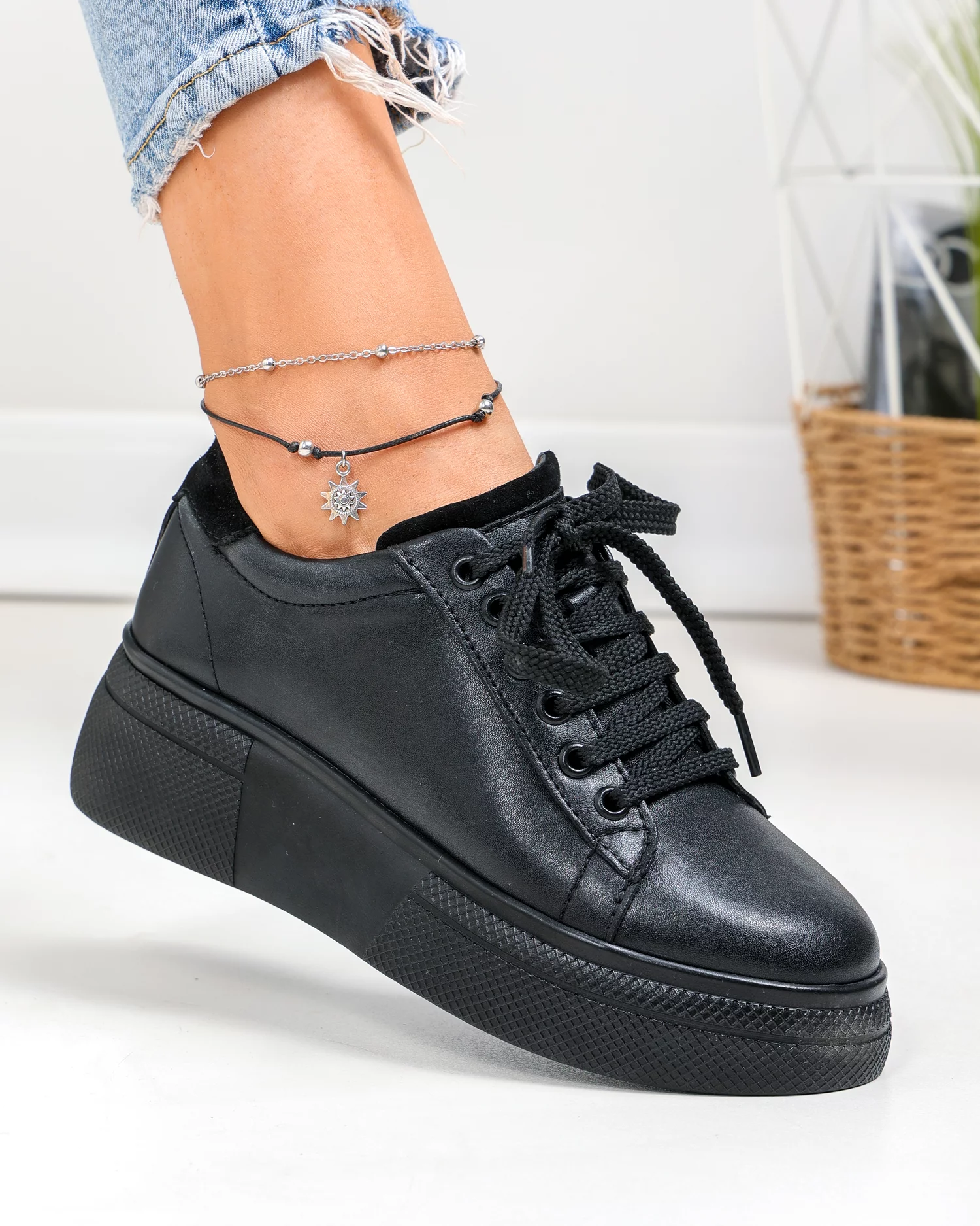 pantofi-casual-dama-piele-naturala-negri-cu-inchidere-sireturi-pc206-94972-2.webp
