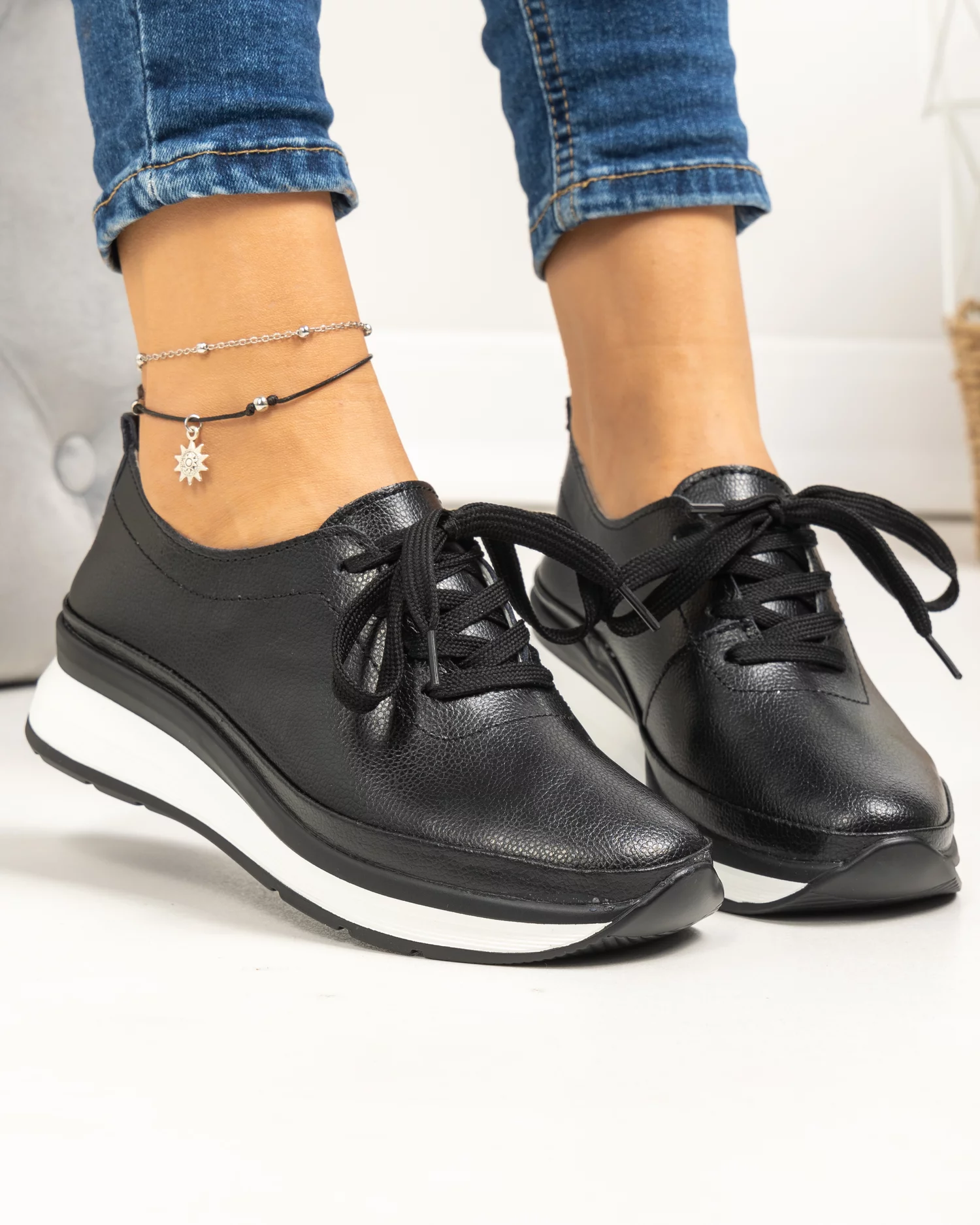pantofi-casual-dama-piele-naturala-negri-cu-inchidere-sireturi-t-9001-86278-2.webp