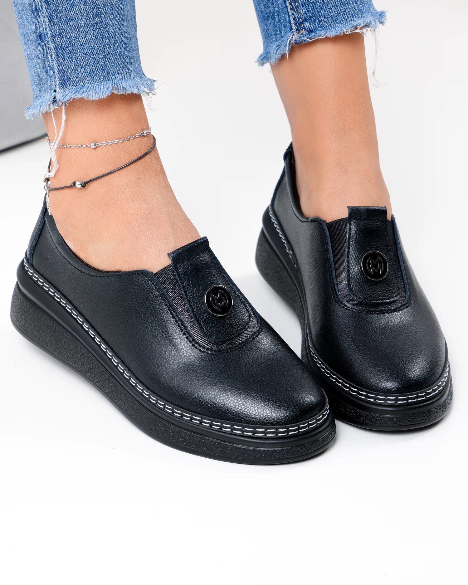 pantofi-casual-dama-piele-naturala-negri-cu-inchidere-slip-on-jy6709-103885-2.webp