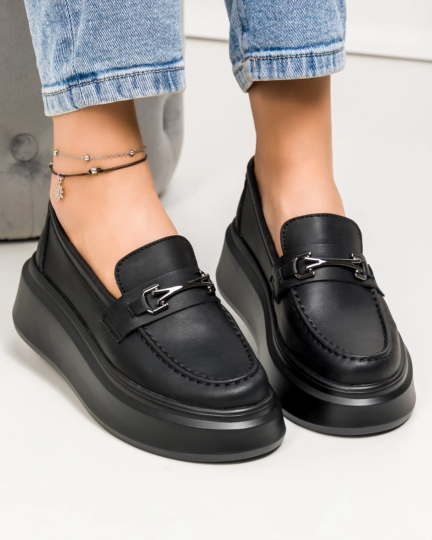 pantofi-casual-dama-piele-naturala-negri-cu-inchidere-slip-on-t-5906-68137-2.webp