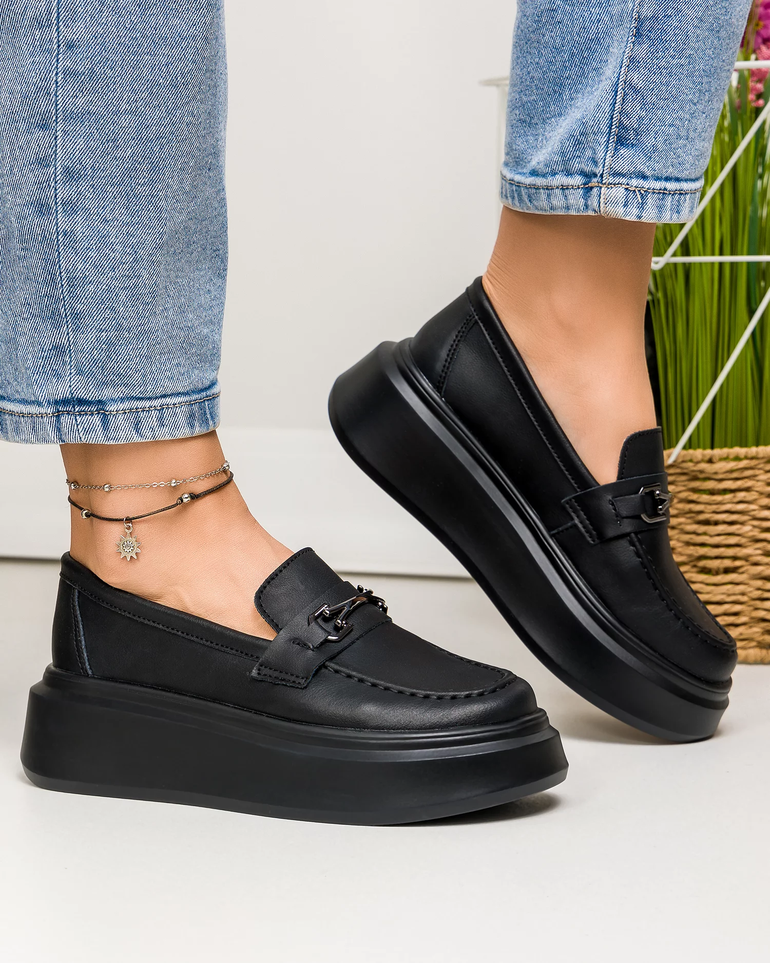 pantofi-casual-dama-piele-naturala-negri-cu-inchidere-slip-on-t-5906-68140-2.webp