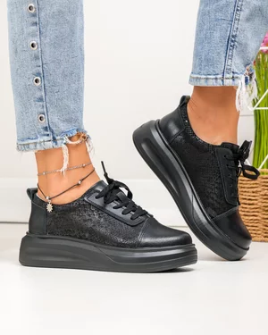 Pantofi casual dama piele naturala negri cu model lucios si inchidere sireturi T7019