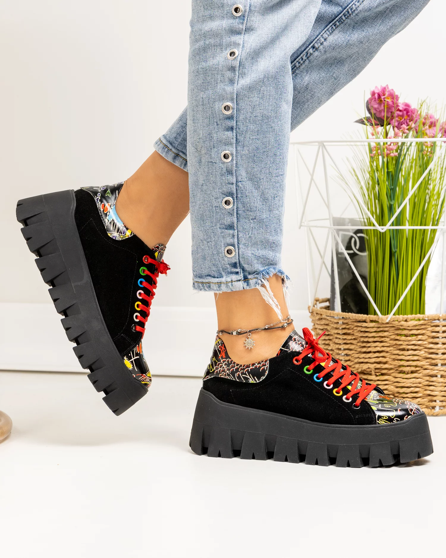 pantofi-casual-dama-piele-naturala-negri-cu-print-multicolor-pol277-84985-2.webp