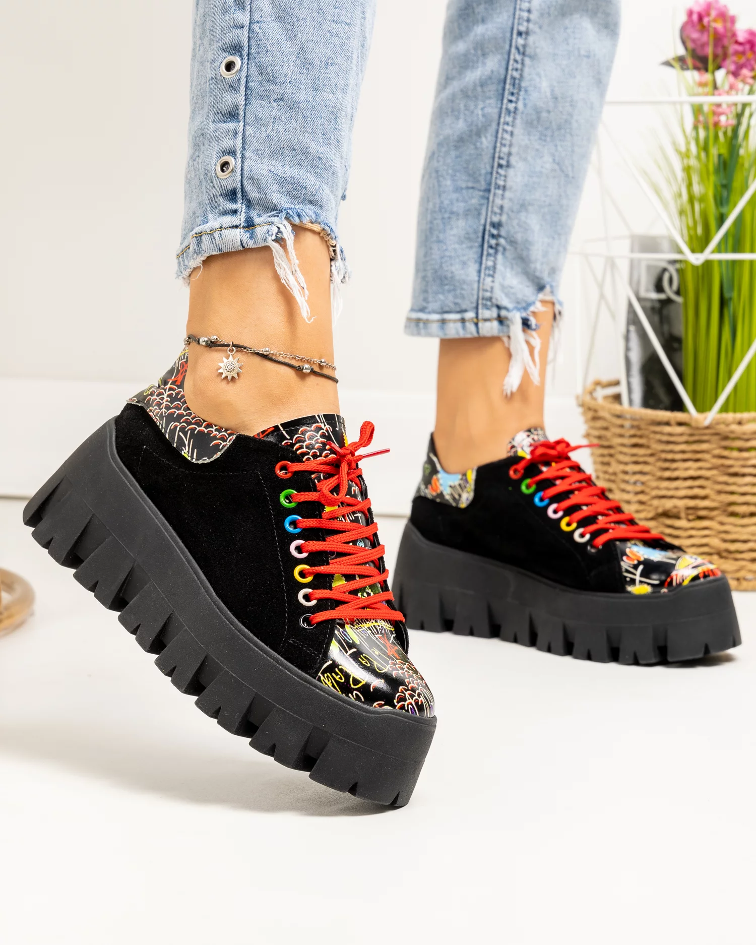 pantofi-casual-dama-piele-naturala-negri-cu-print-multicolor-pol277-84988-2.webp