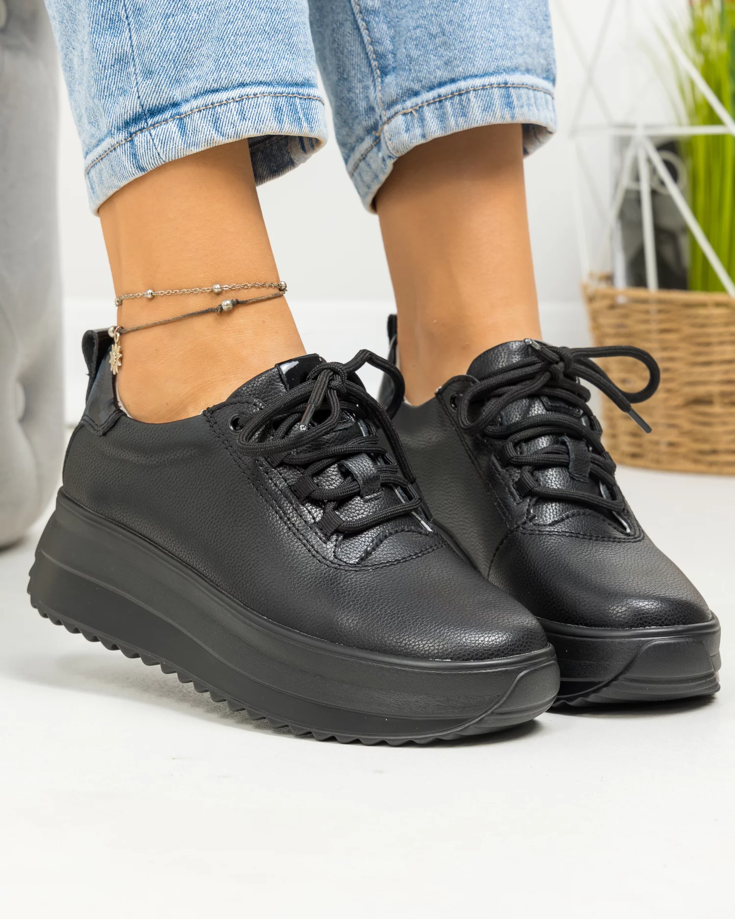 pantofi-casual-dama-piele-naturala-negri-cu-varf-rotund-f002-290-84130-2.webp