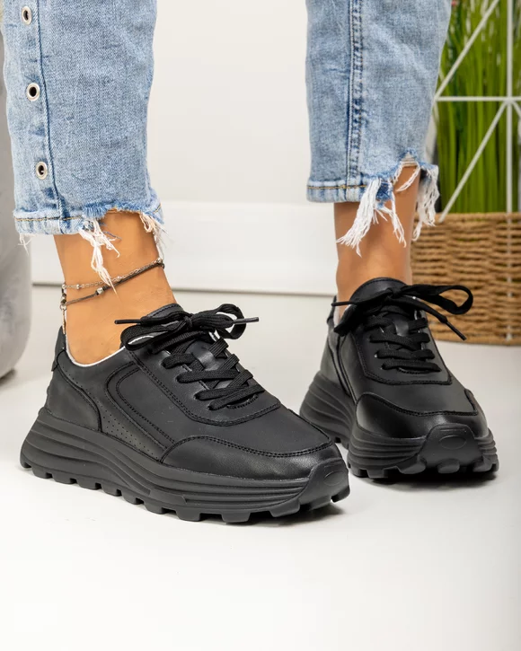 Pantofi casual dama piele naturala negri cu varf rotund si inchidere sireturi F001-743