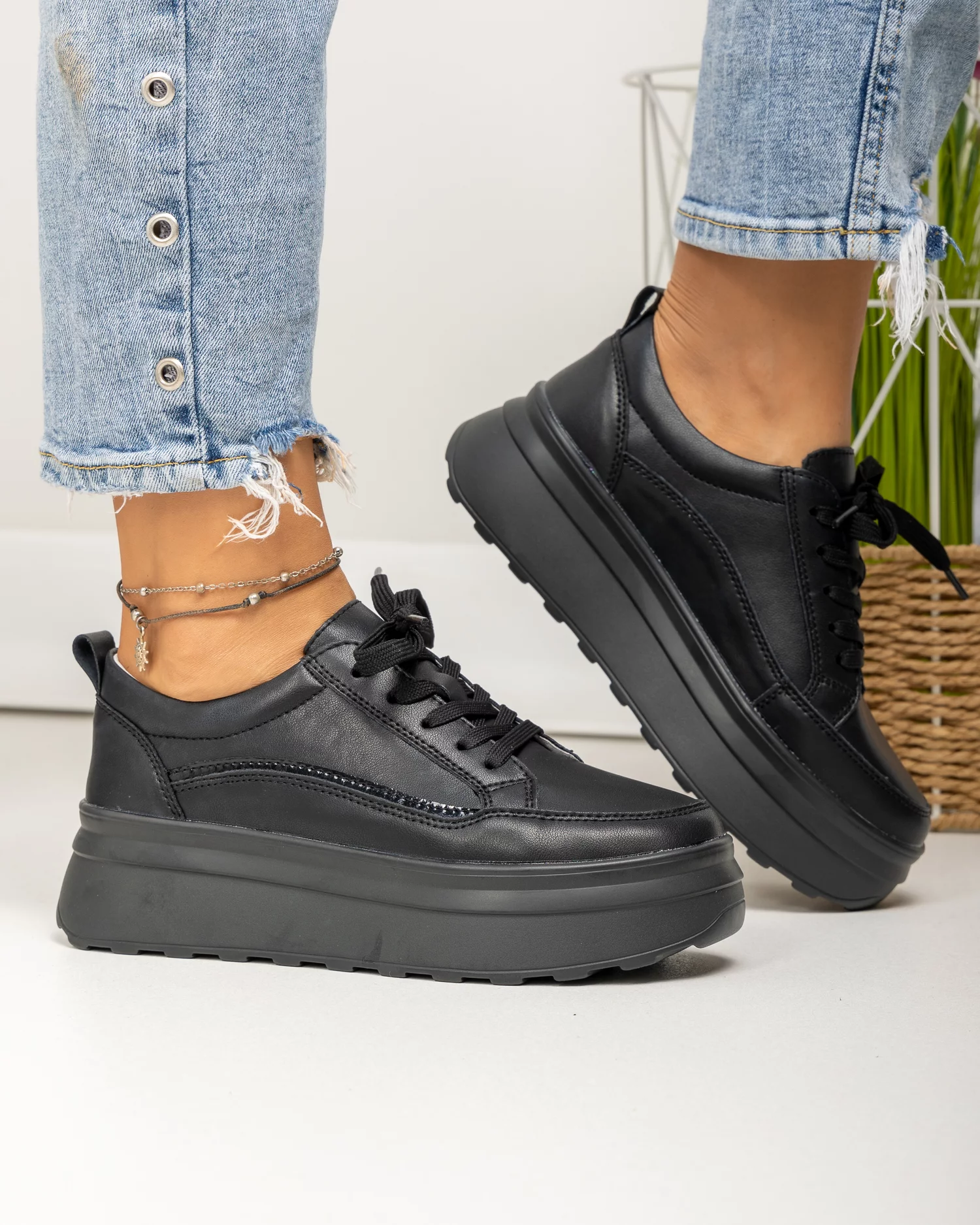 pantofi-casual-dama-piele-naturala-negri-f001-780-81775-2.webp