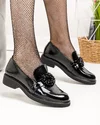 Pantofi casual dama piele naturala negri lacuiti cu accesoriu aplicat si talpa joasa PC823-2 2