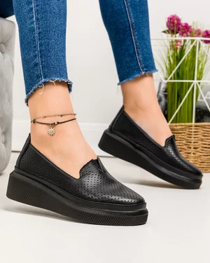 Pantofi casual dama piele naturala negri perforati cu inchidere slip-on JY3872