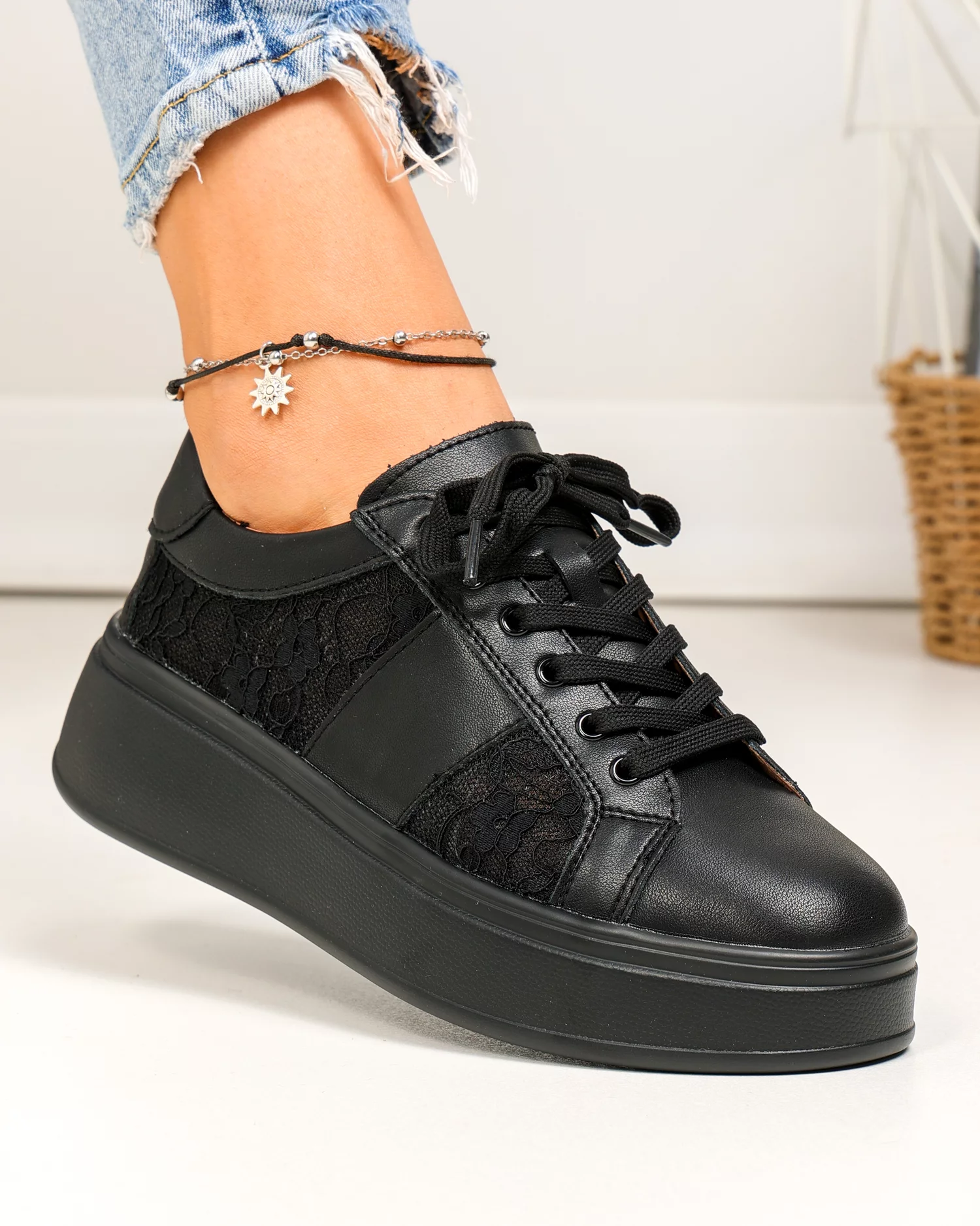 pantofi-casual-dama-piele-naturala-negru-cu-panza-textila-si-inchidere-sireturi-f001-848-86566-2.webp