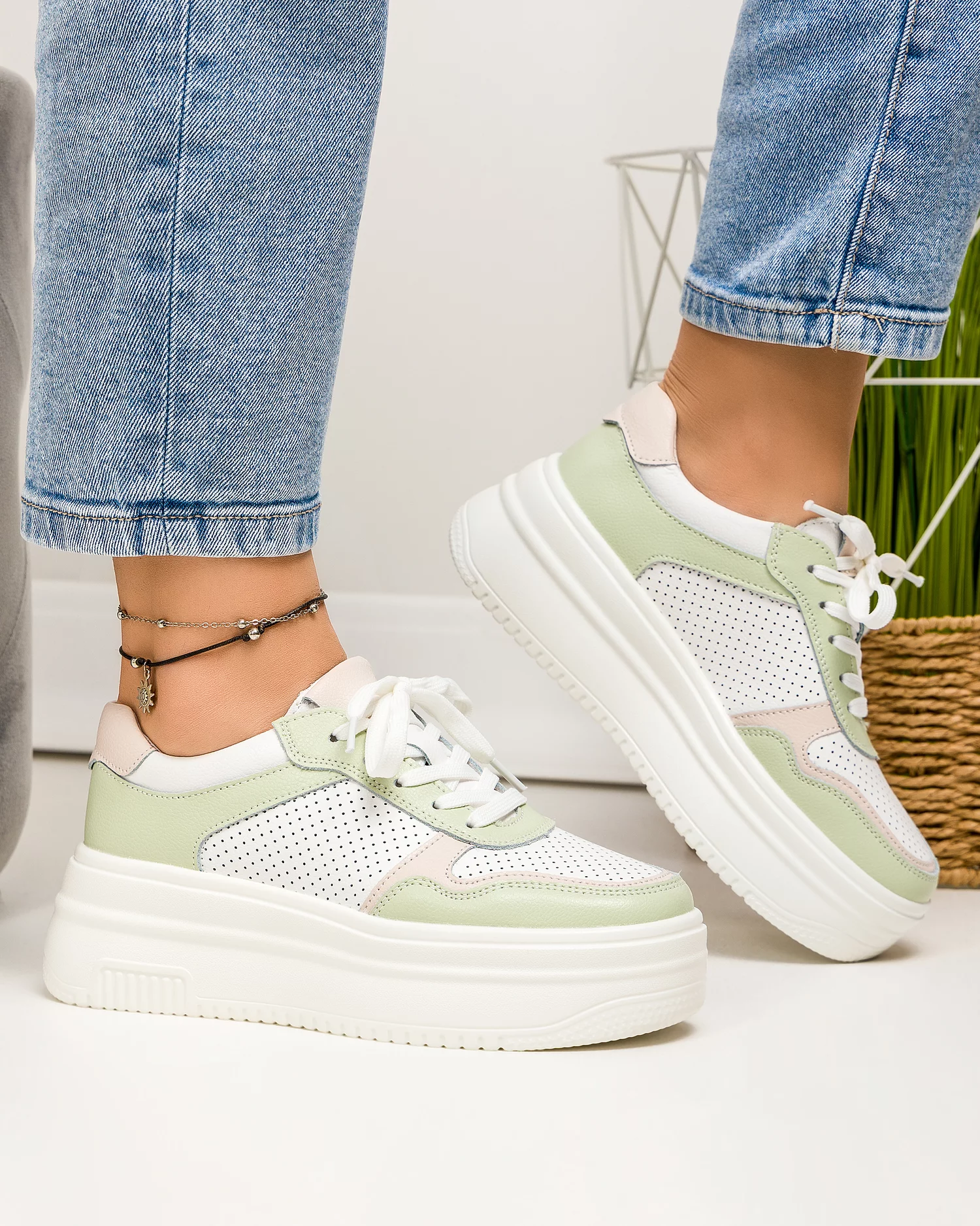 pantofi-casual-dama-piele-naturala-perforati-alb-cu-verde-si-roz-f001-669-79291-2.webp