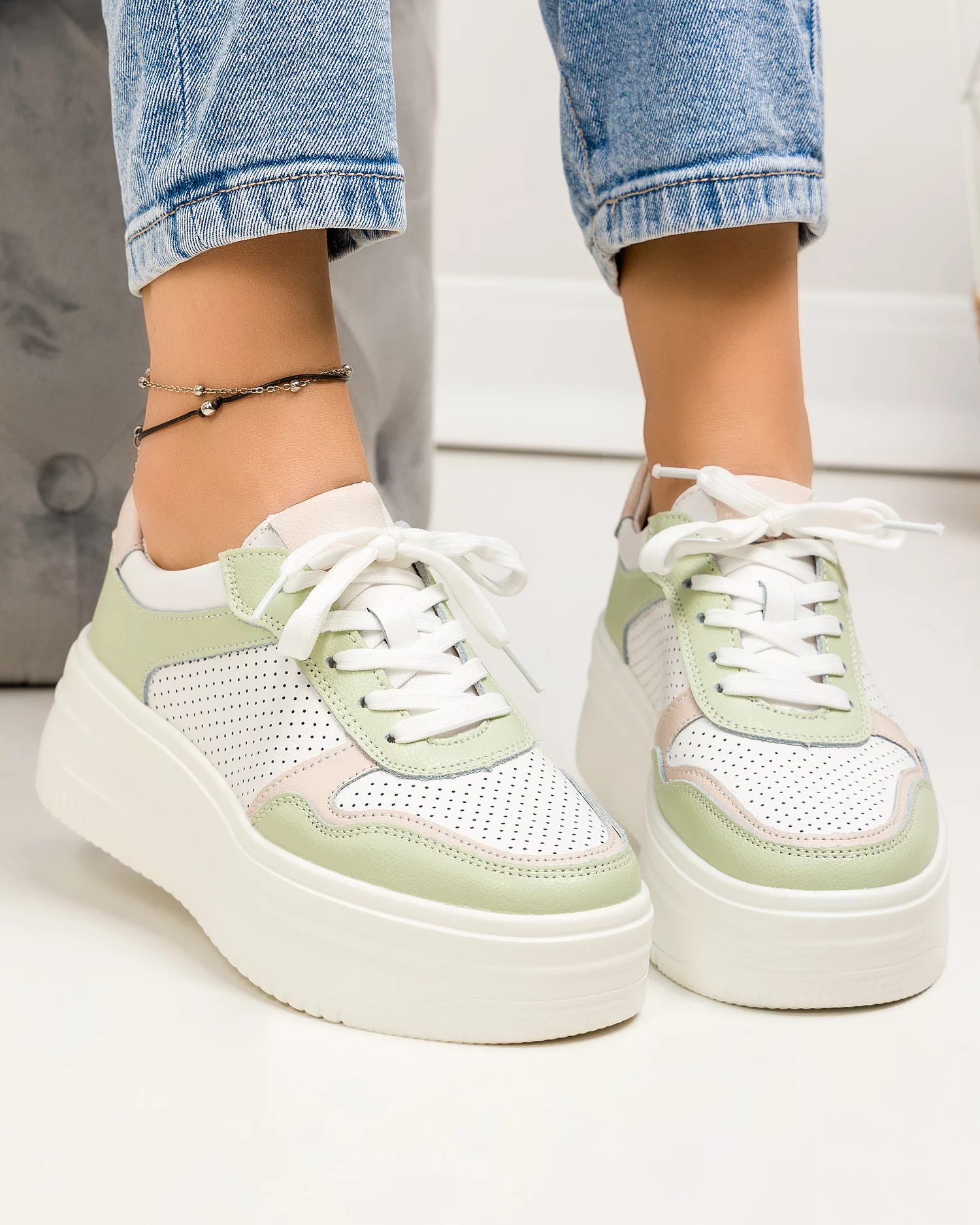 pantofi-casual-dama-piele-naturala-perforati-alb-cu-verde-si-roz-f001-669-79294-2.webp