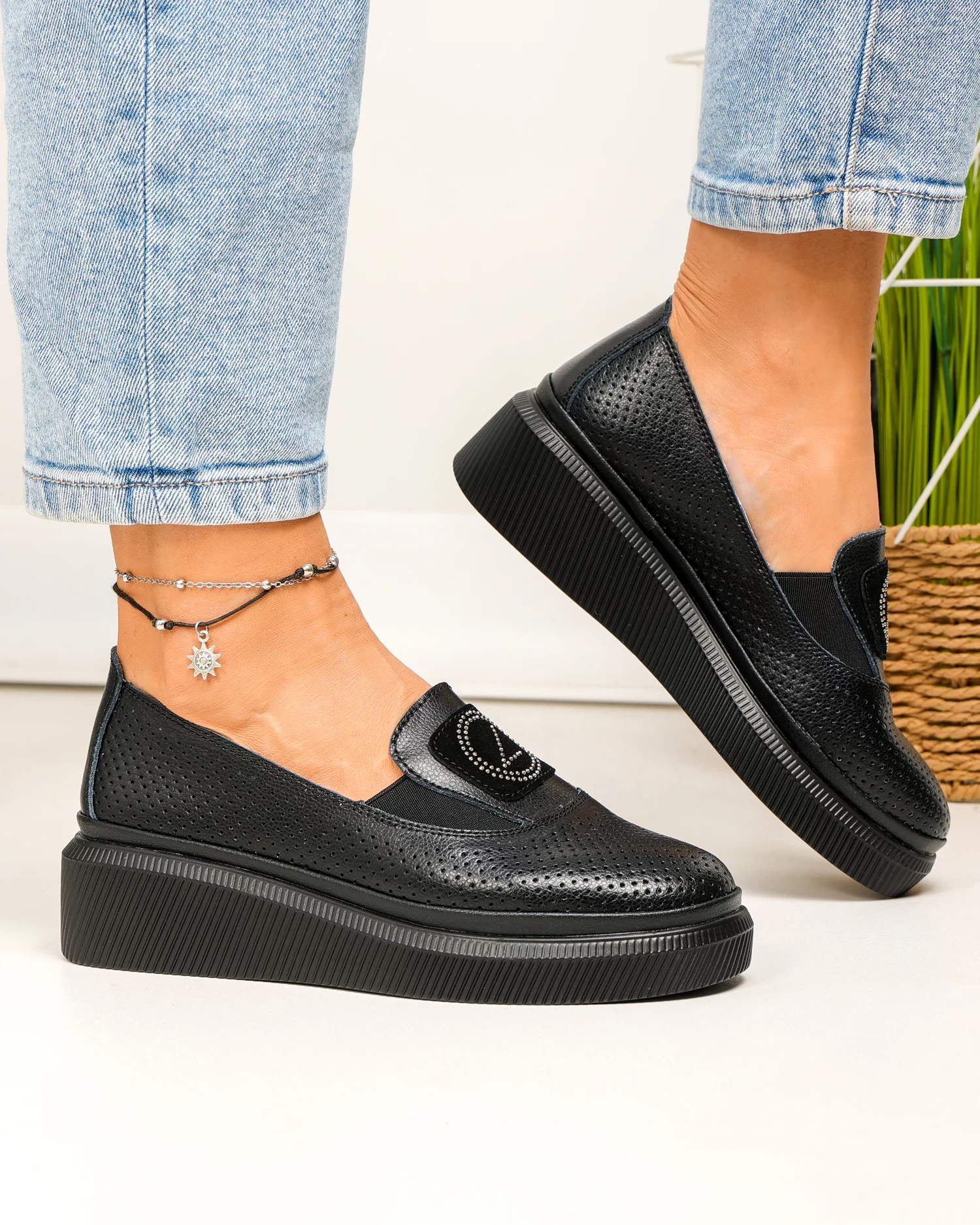 pantofi-casual-dama-piele-naturala-perforati-cu-inchidere-slip-on-si-insertie-elastica-jy3871-87367-2.webp