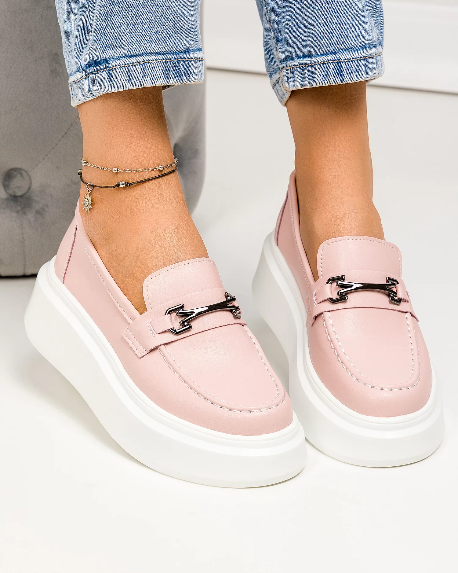 pantofi-casual-dama-piele-naturala-roz-cu-accesoriu-metalic-si-talpa-groasa-t-5906-68161-2.webp