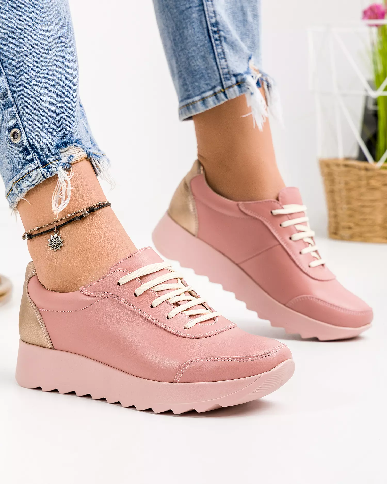 pantofi-casual-dama-piele-naturala-roz-cu-auriu-villaprn-50314-2.webp